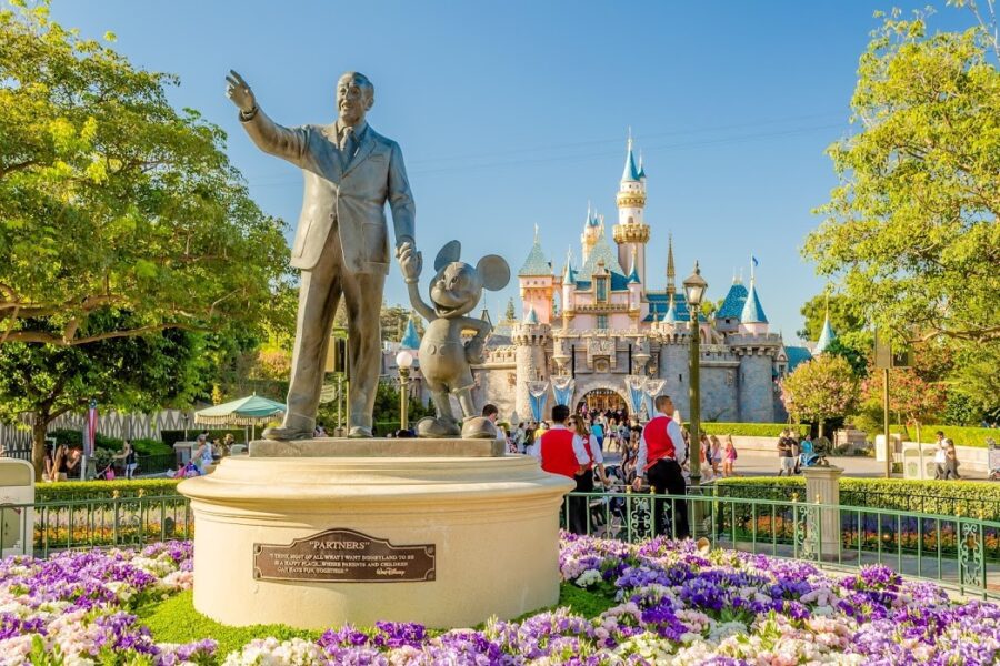 disneyland car service